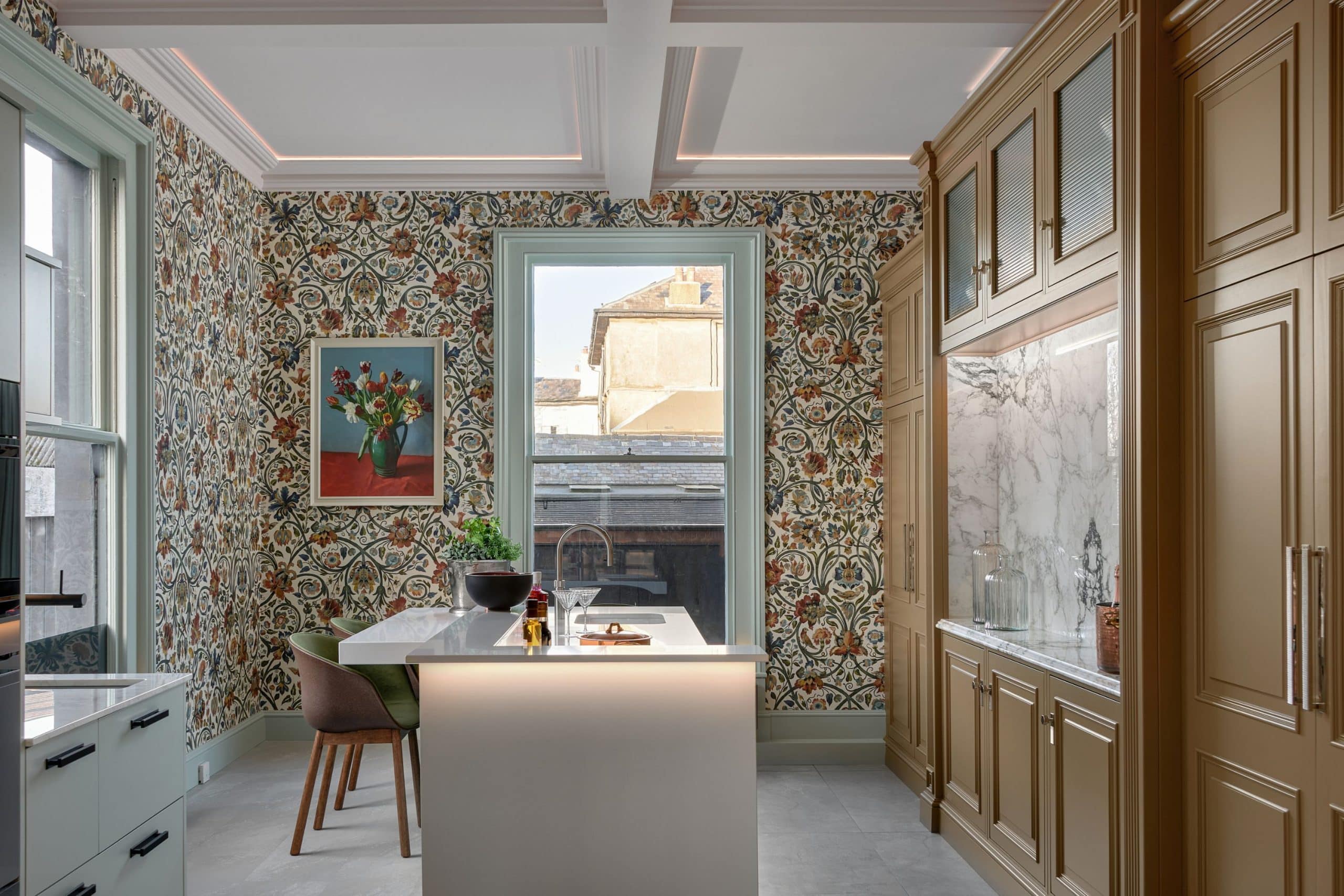 Rencraft kitchen House of Hackney wallpaper